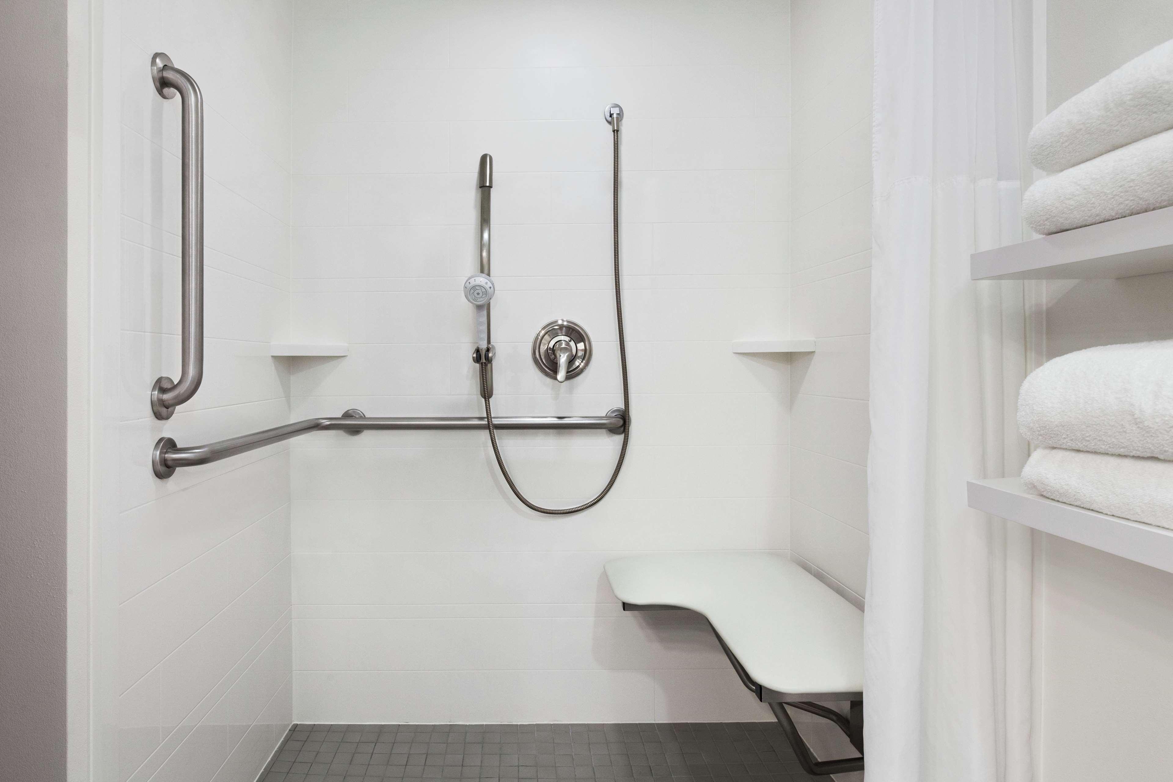 Hampton By Hilton Oklahoma City I-40 East- Tinker Afb ミッドウェスト・シティ エクステリア 写真