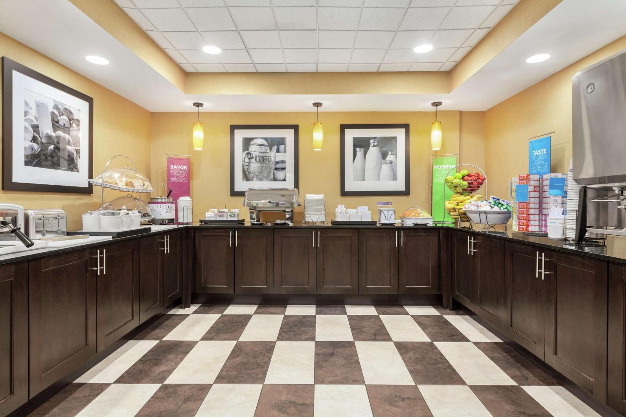 Hampton By Hilton Oklahoma City I-40 East- Tinker Afb ミッドウェスト・シティ エクステリア 写真