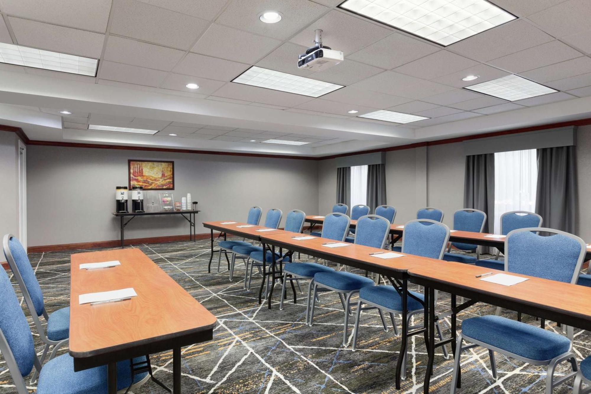 Hampton By Hilton Oklahoma City I-40 East- Tinker Afb ミッドウェスト・シティ エクステリア 写真