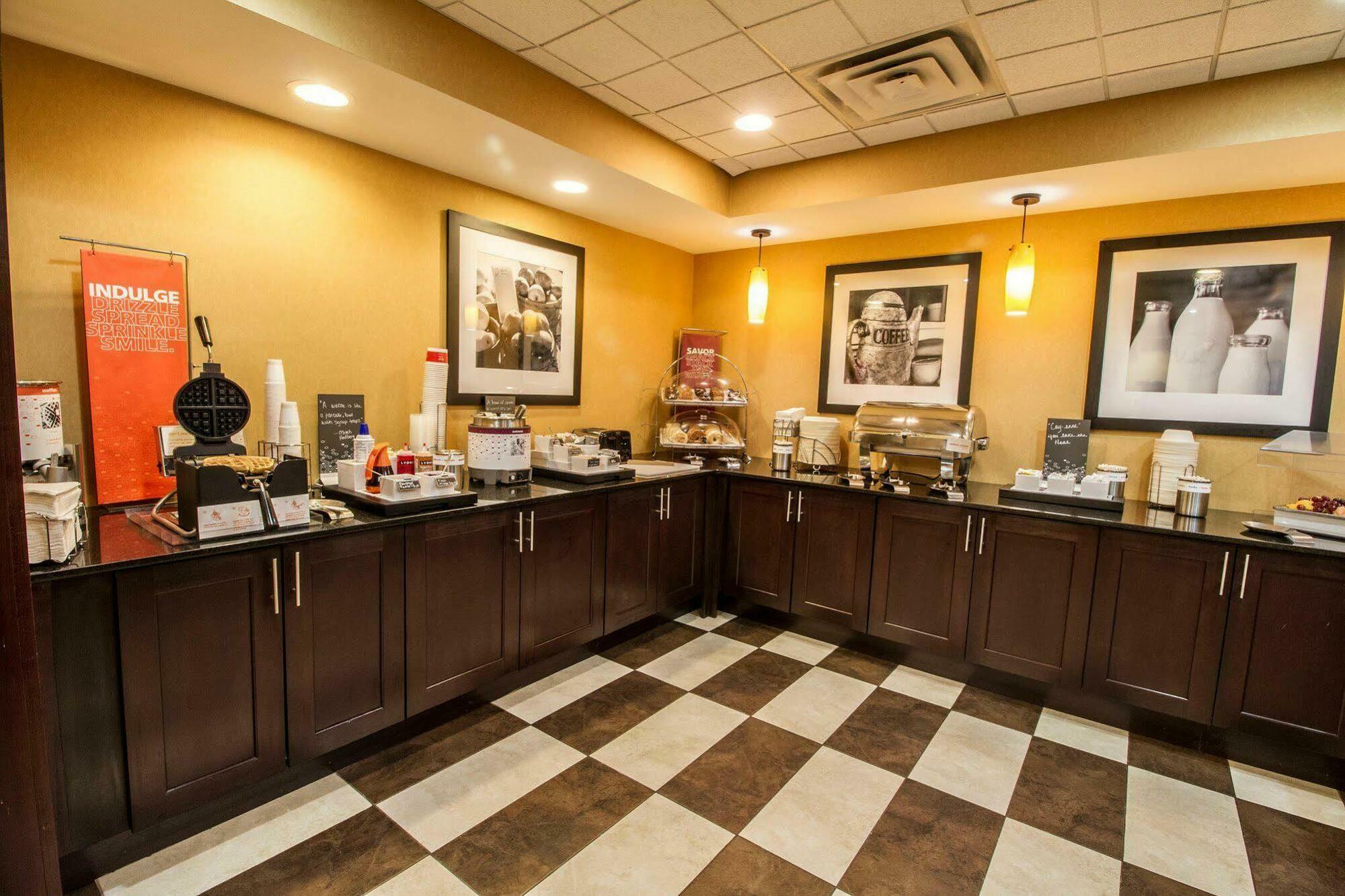Hampton By Hilton Oklahoma City I-40 East- Tinker Afb ミッドウェスト・シティ エクステリア 写真