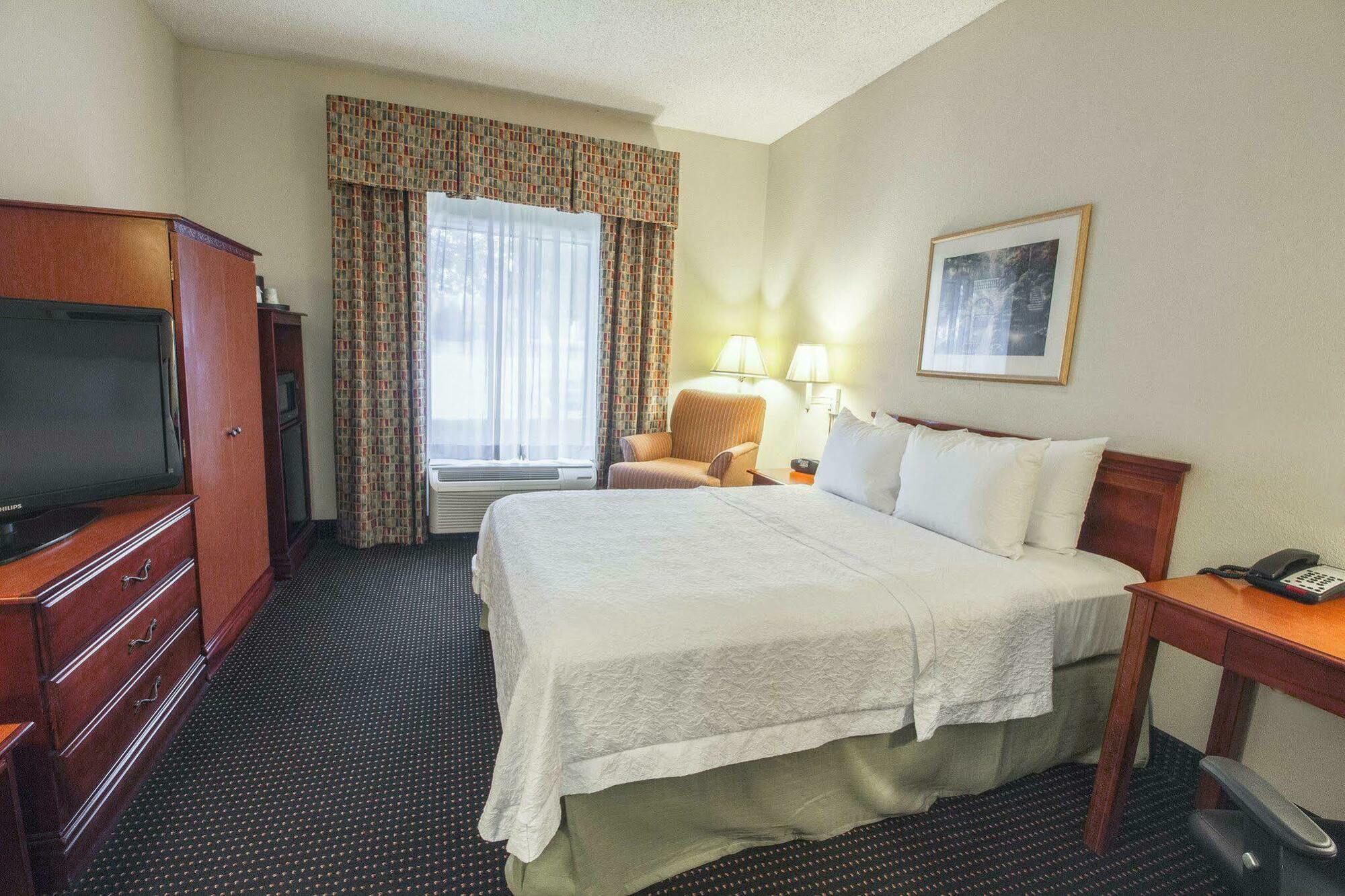 Hampton By Hilton Oklahoma City I-40 East- Tinker Afb ミッドウェスト・シティ エクステリア 写真
